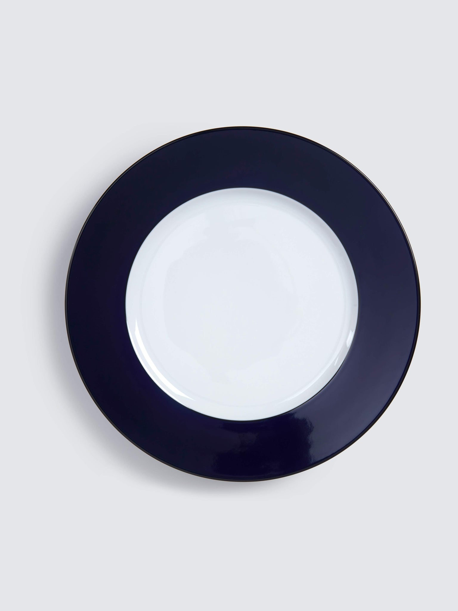 Naples Dinner Plate with Navy Solid Border