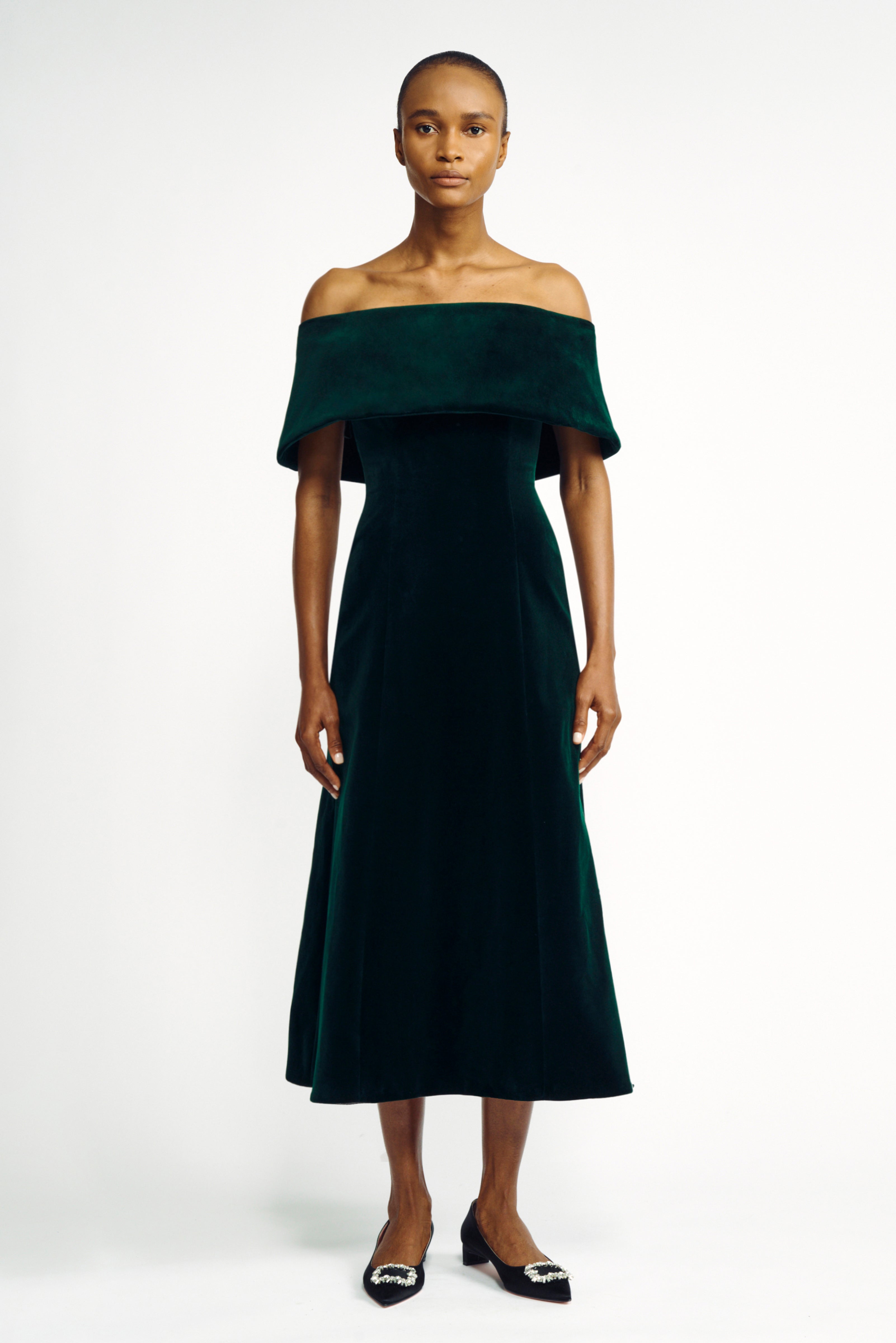 Carita Dress | Green Velvet Off-the-Shoulder Midi Dress