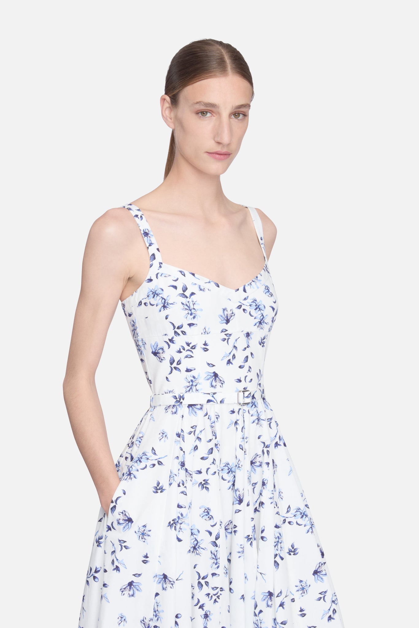 blue dress with white daisies Petal and Pup Women's Yolande Midi Dress main image 0