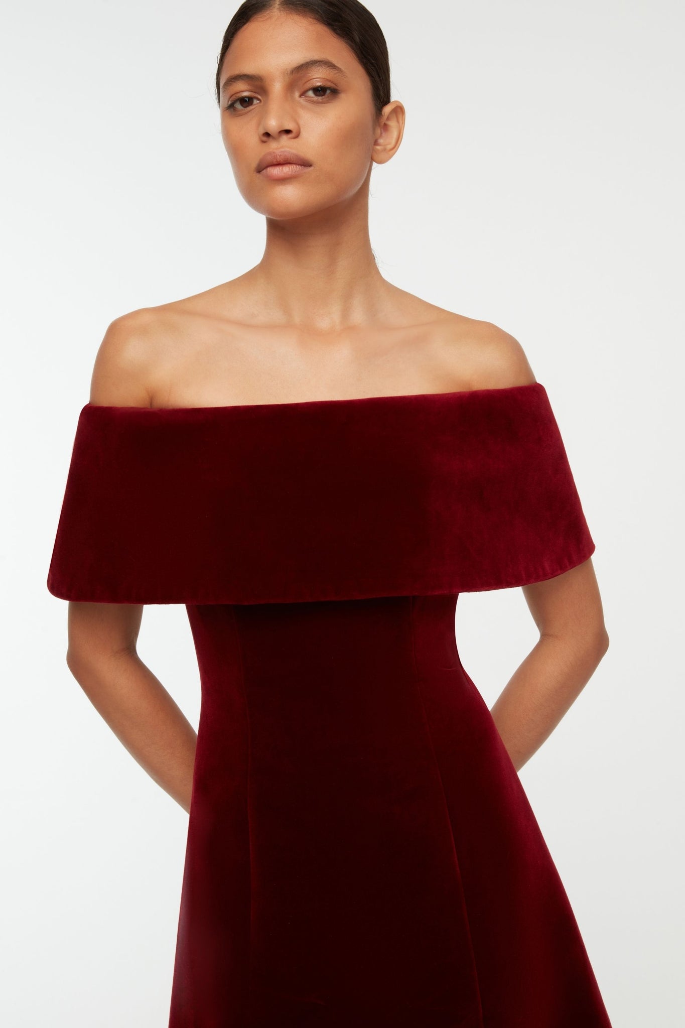Carita Dress In Burgundy Wind Velvet | Front detail view