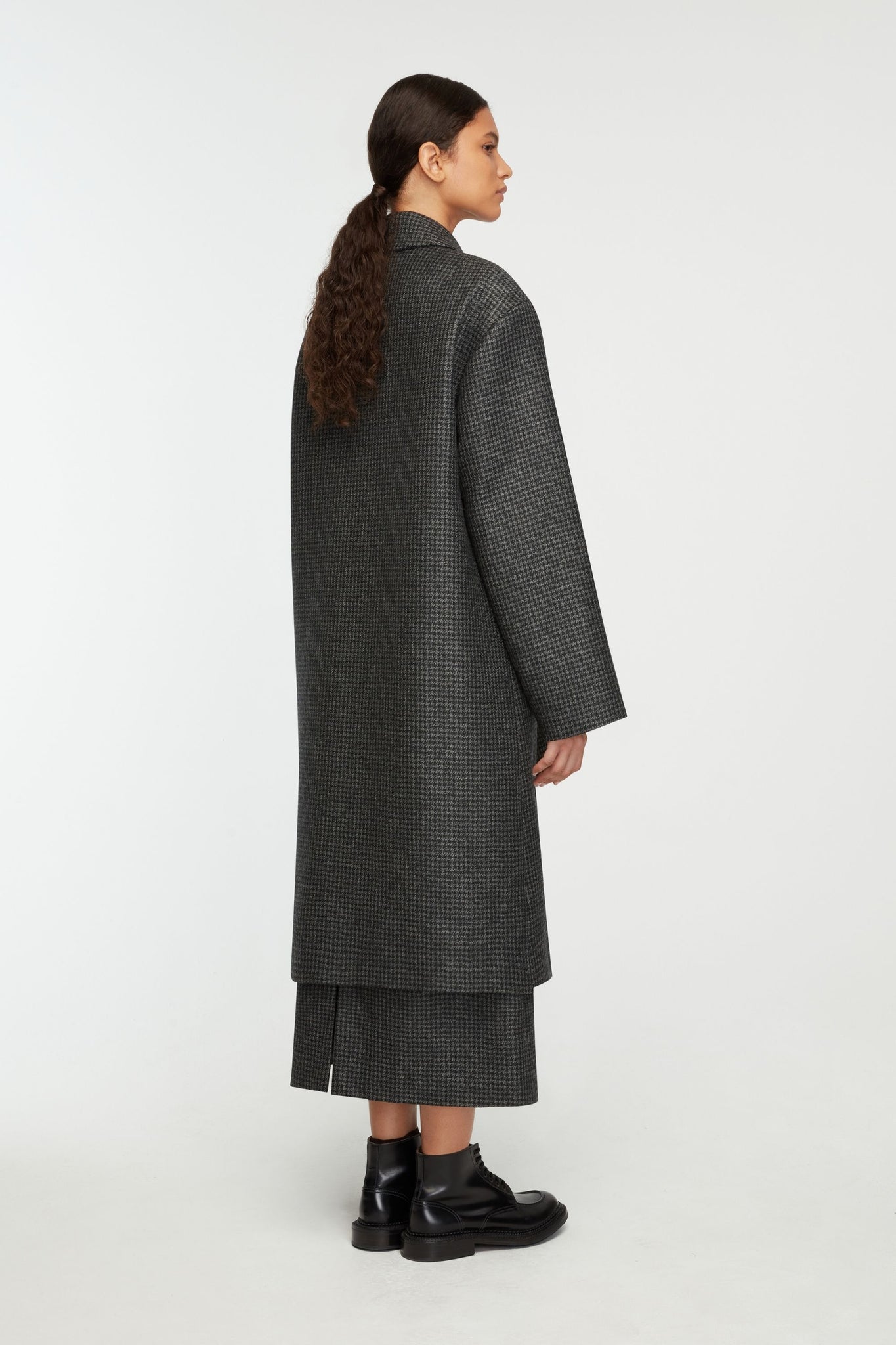Alfredia Coat In Dark Grey Melange Houndstooth