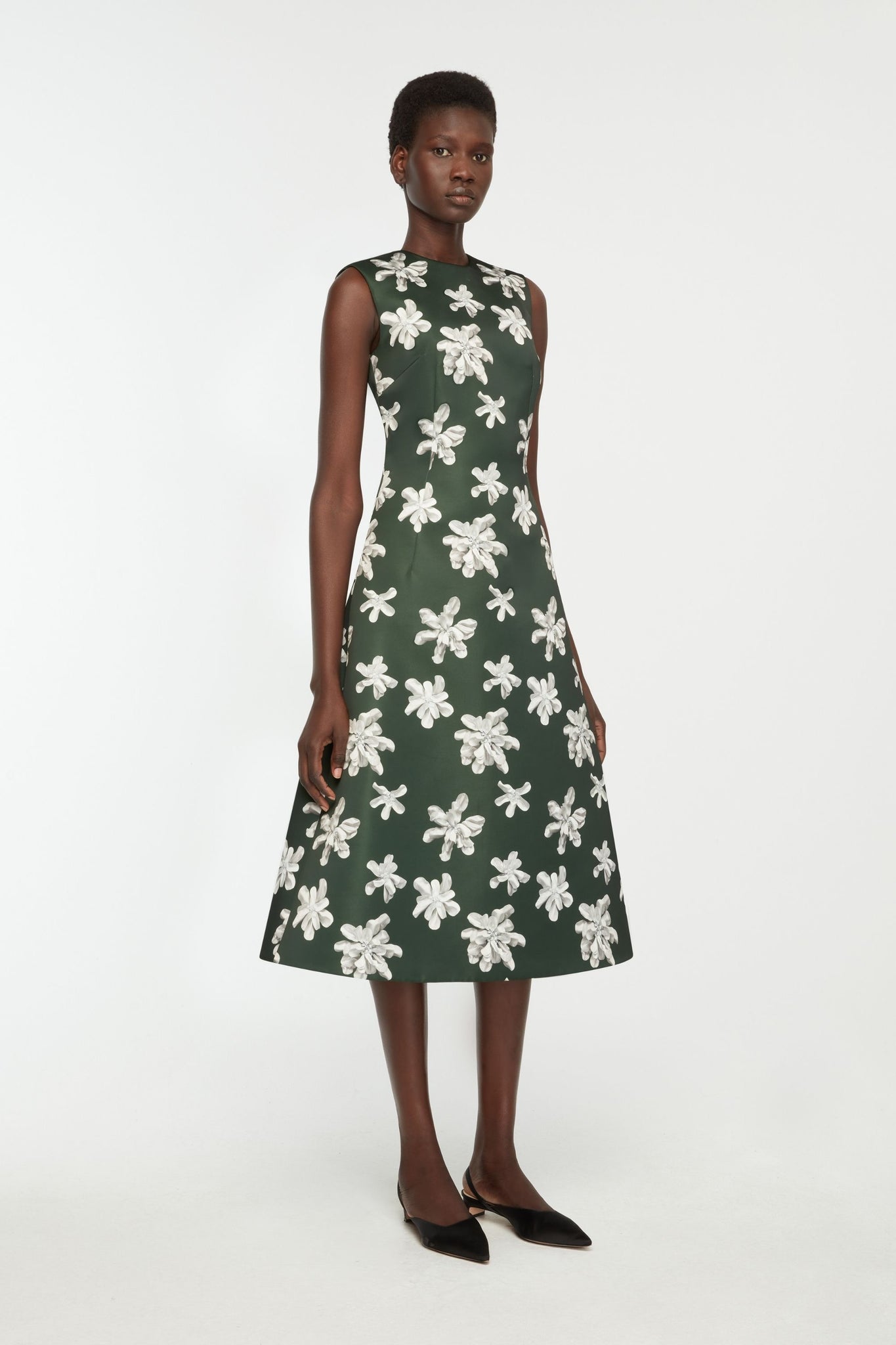 Rumi Dress In Ivory Floral on Green Genzianella