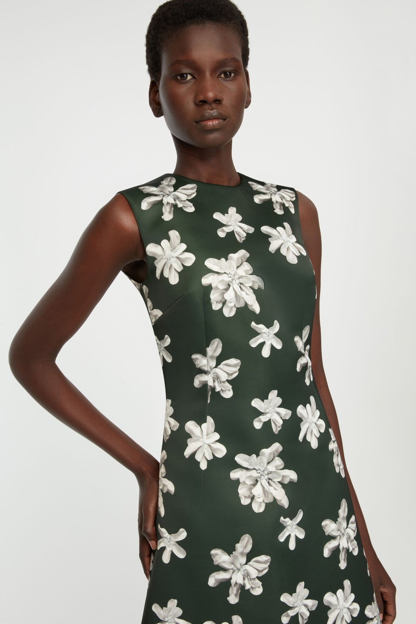 Rumi Dress In Ivory Floral on Green Genzianella