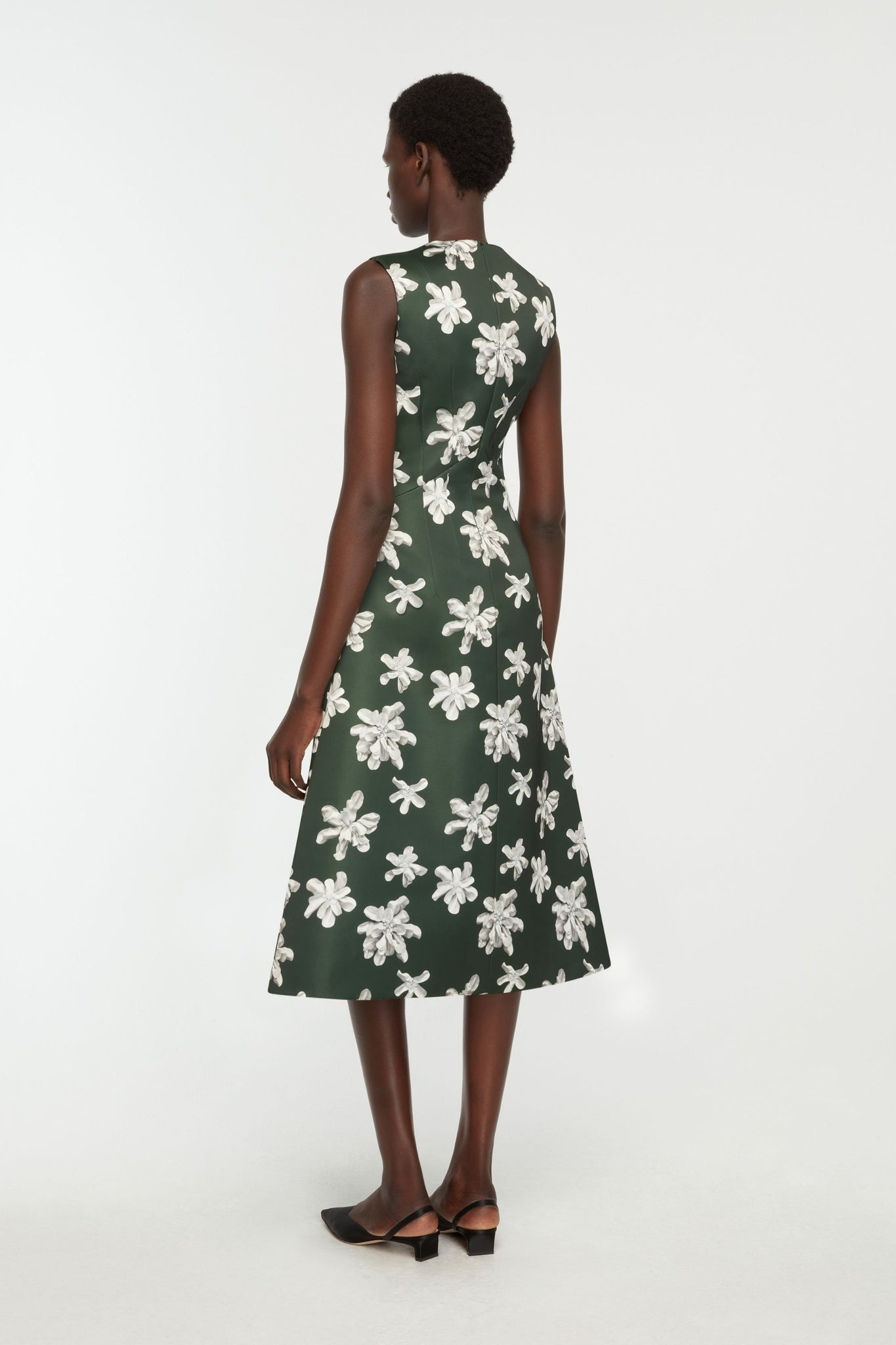 Rumi Dress In Ivory Floral on Green Genzianella