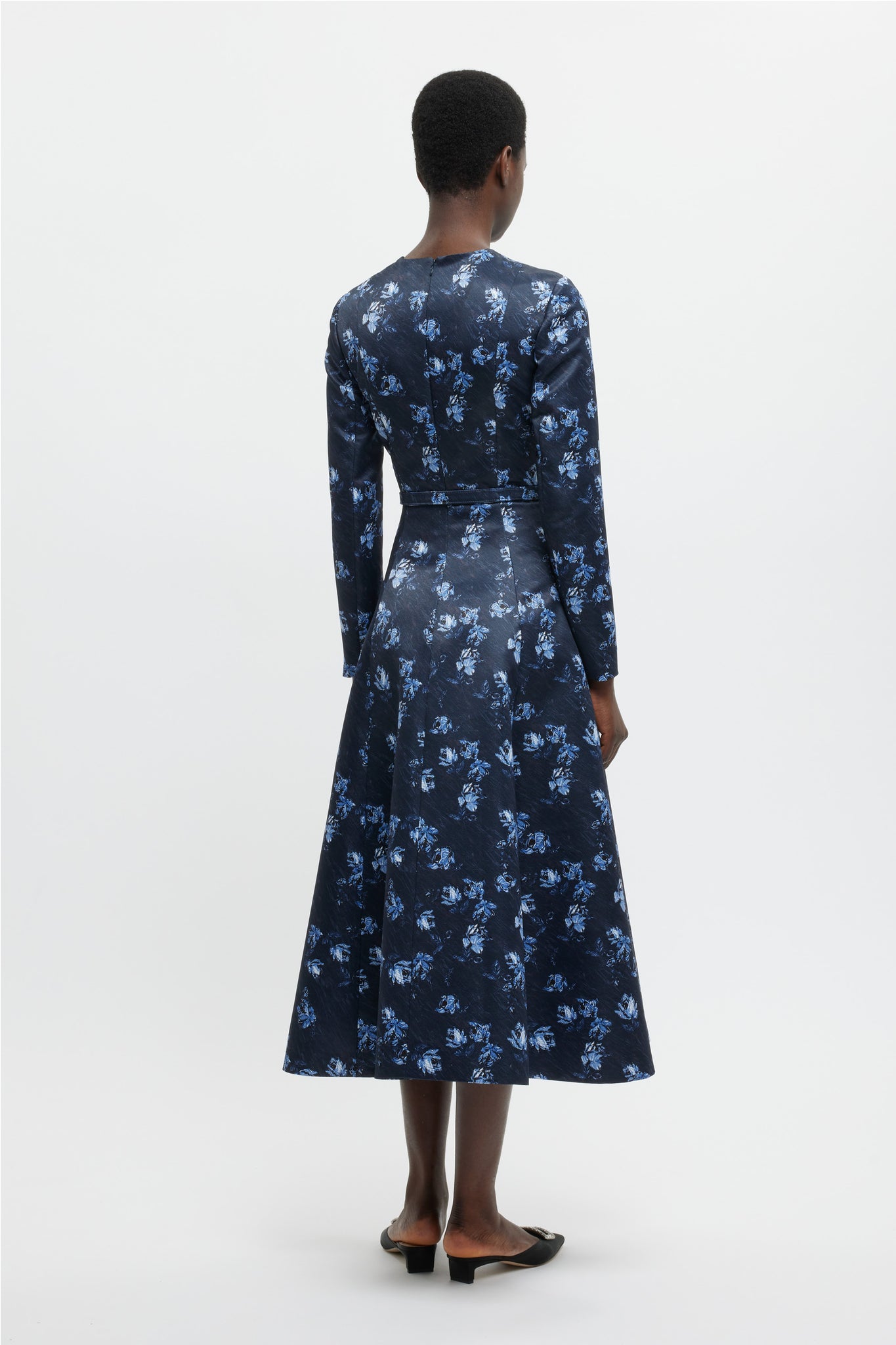 Capucine Dress In Ditsy Rose On Navy Taffeta Faille - Emilia Wickstead