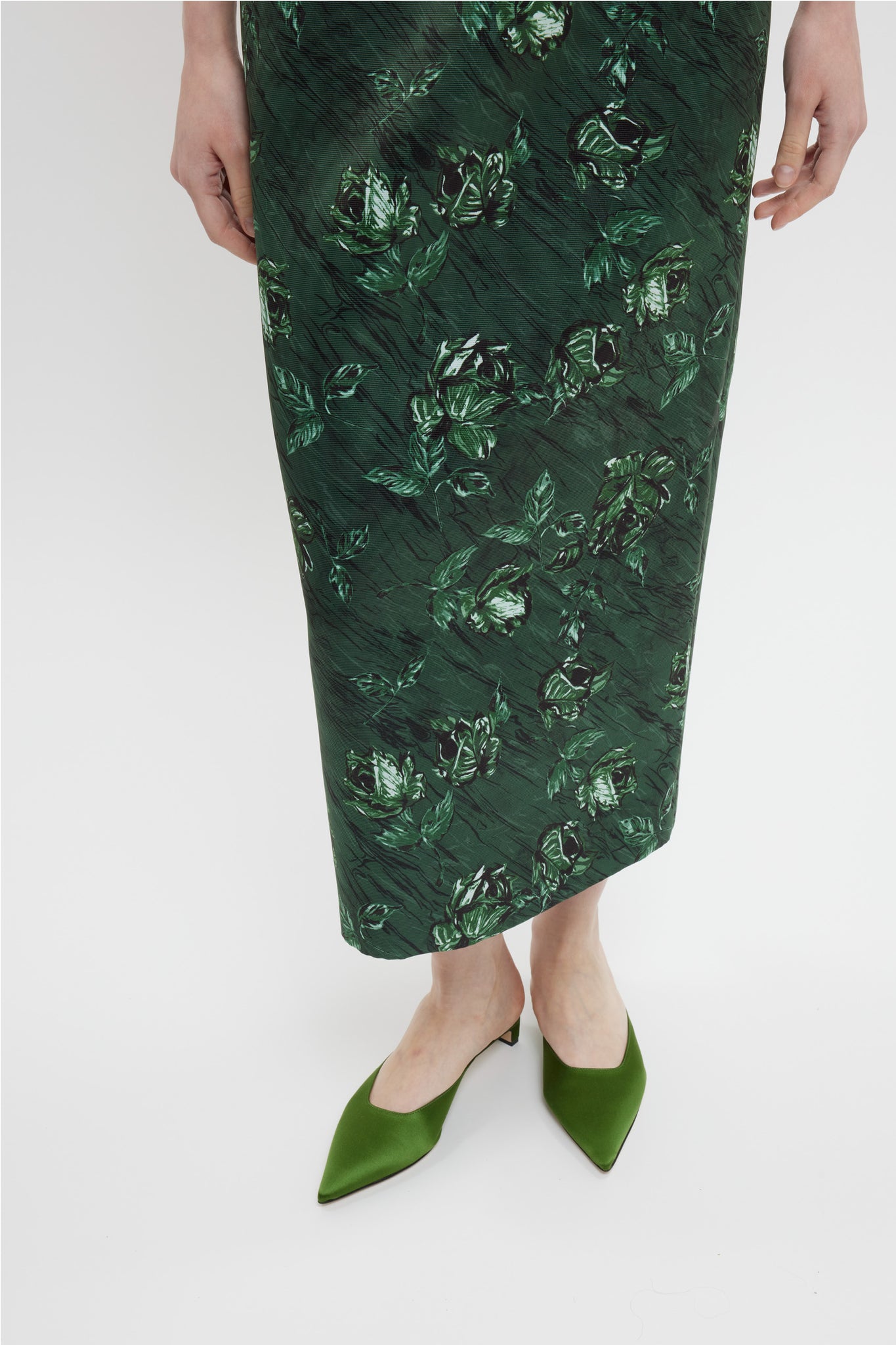 Keeley Strapless Dress In Green Roses On Marble Print Taffeta Faille - Emilia Wickstead