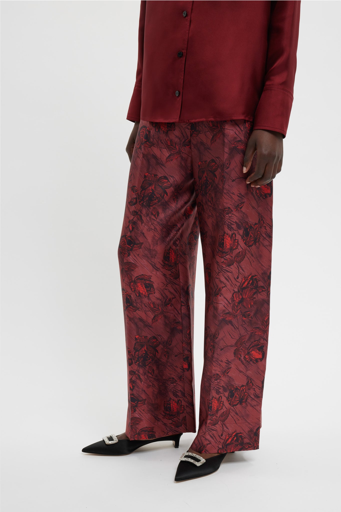 Heqet Trousers In Red Roses On Marble Print Silk Twill