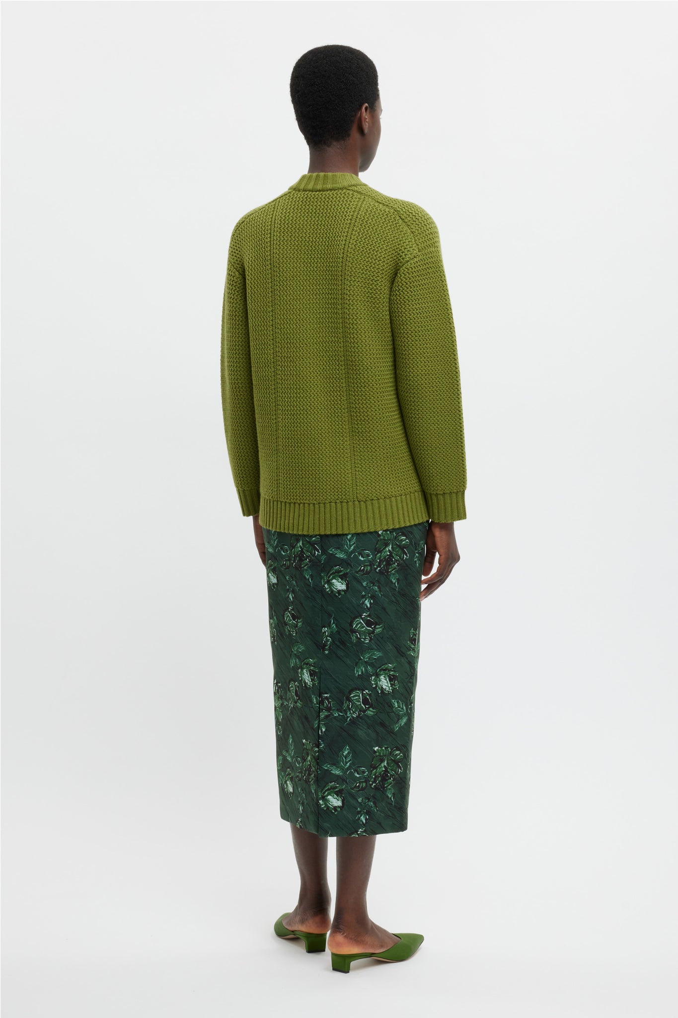 Lorelei Skirt In Green Roses On Marble Print Taffeta Faille - Emilia Wickstead