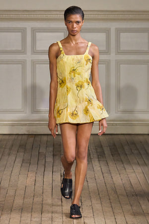 EmiliaWicksteadS25look020_450x