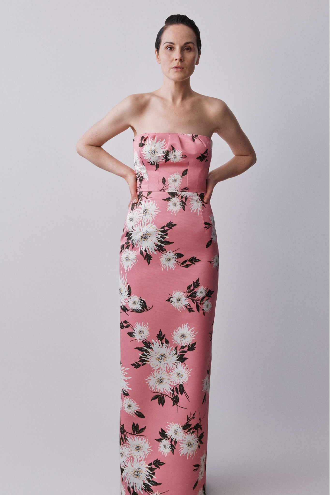 Michelle Dockery for Emilia Wickstead Pre-Fall 2024 - Michelle Dockery wears the Emilia Wickstead Emine Gown Pink Dahlia Floral Print Taffeta Faille