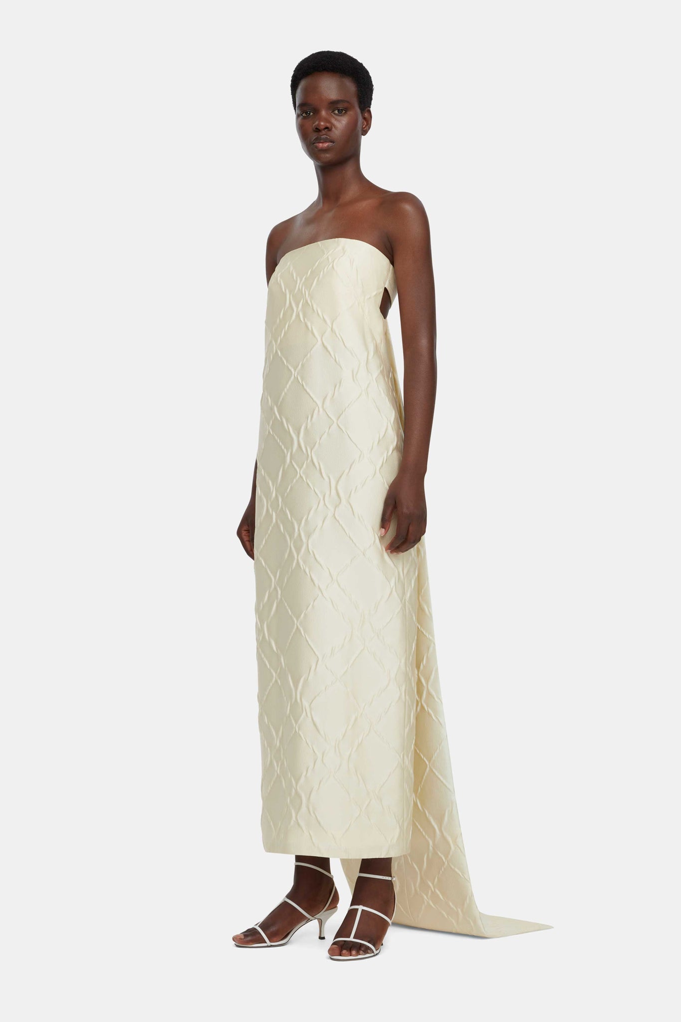 Hattie Strapless Dress with Train In Ivory Geometric Jacquard