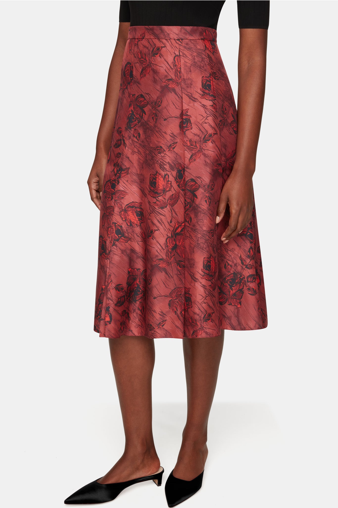 Kensie Skirt In Red Roses on Marble Print