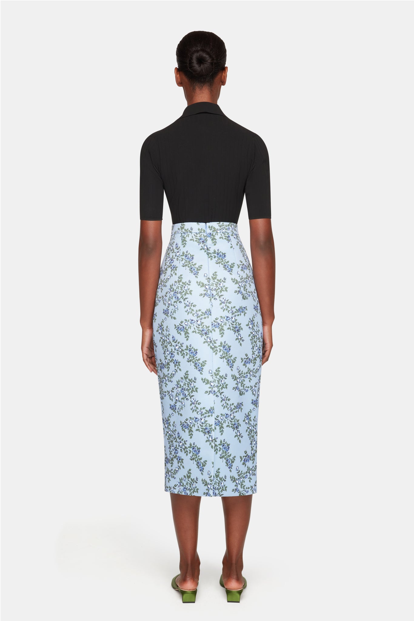 Lorelei Skirt In Blue Roses On Baby Blue Taffeta Faille | Emilia Wickstead