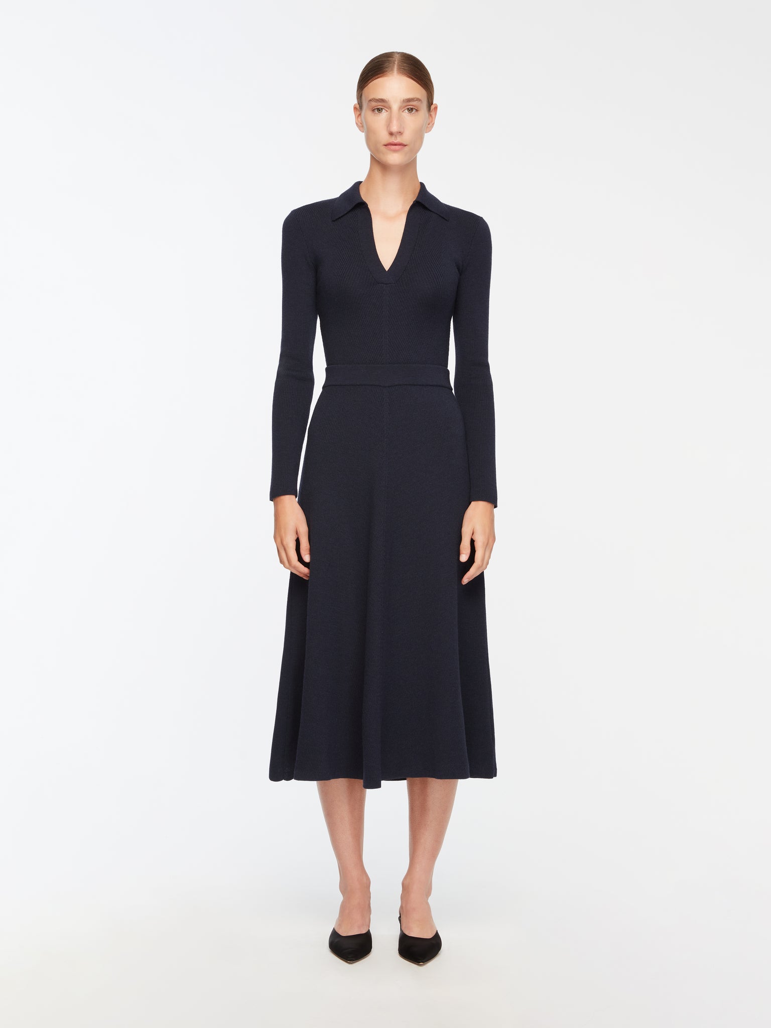 Dorian Skirt In Dark Navy Cashfeel