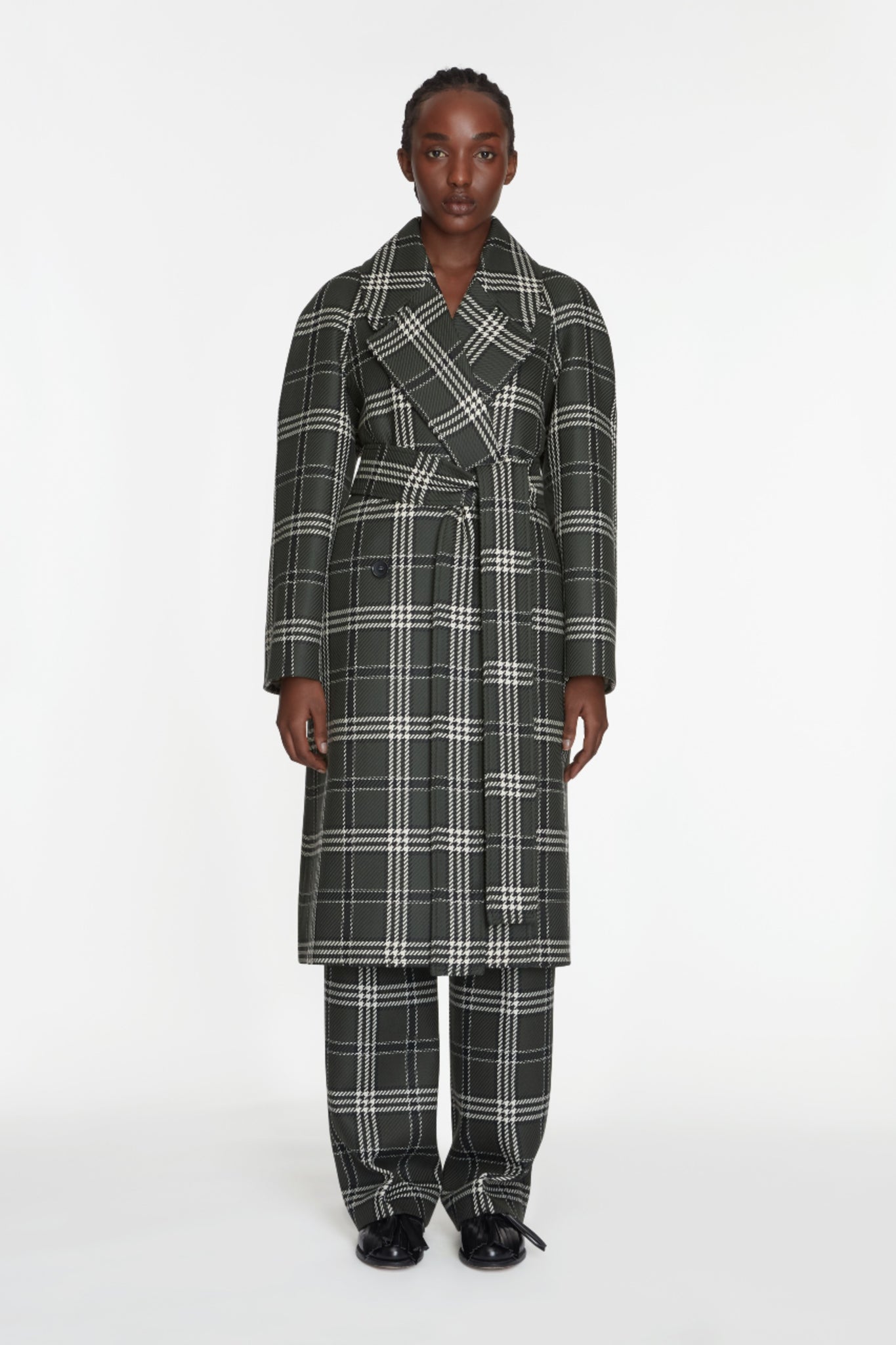 Lilabet Coat In Military Green Shetland Tartan