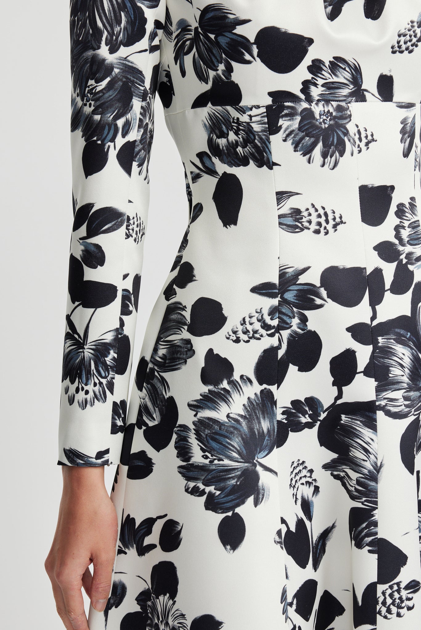 Tris Dress In Black Floral On Ivory Printed Twill | Emilia Wickstead