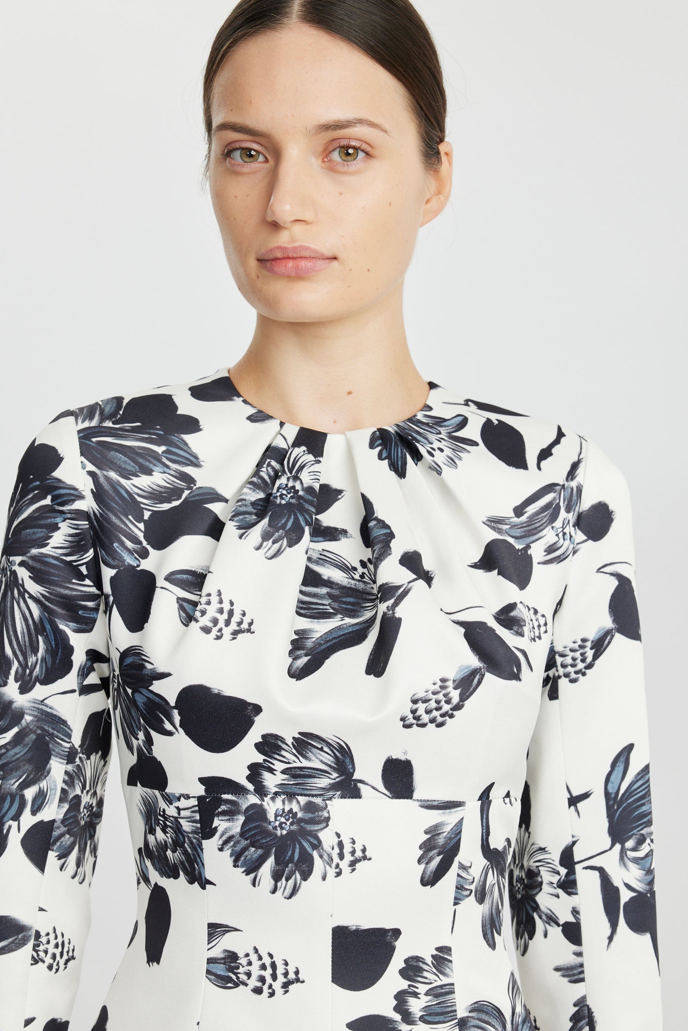 Tris Dress In Black Floral On Ivory Printed Twill | Emilia Wickstead