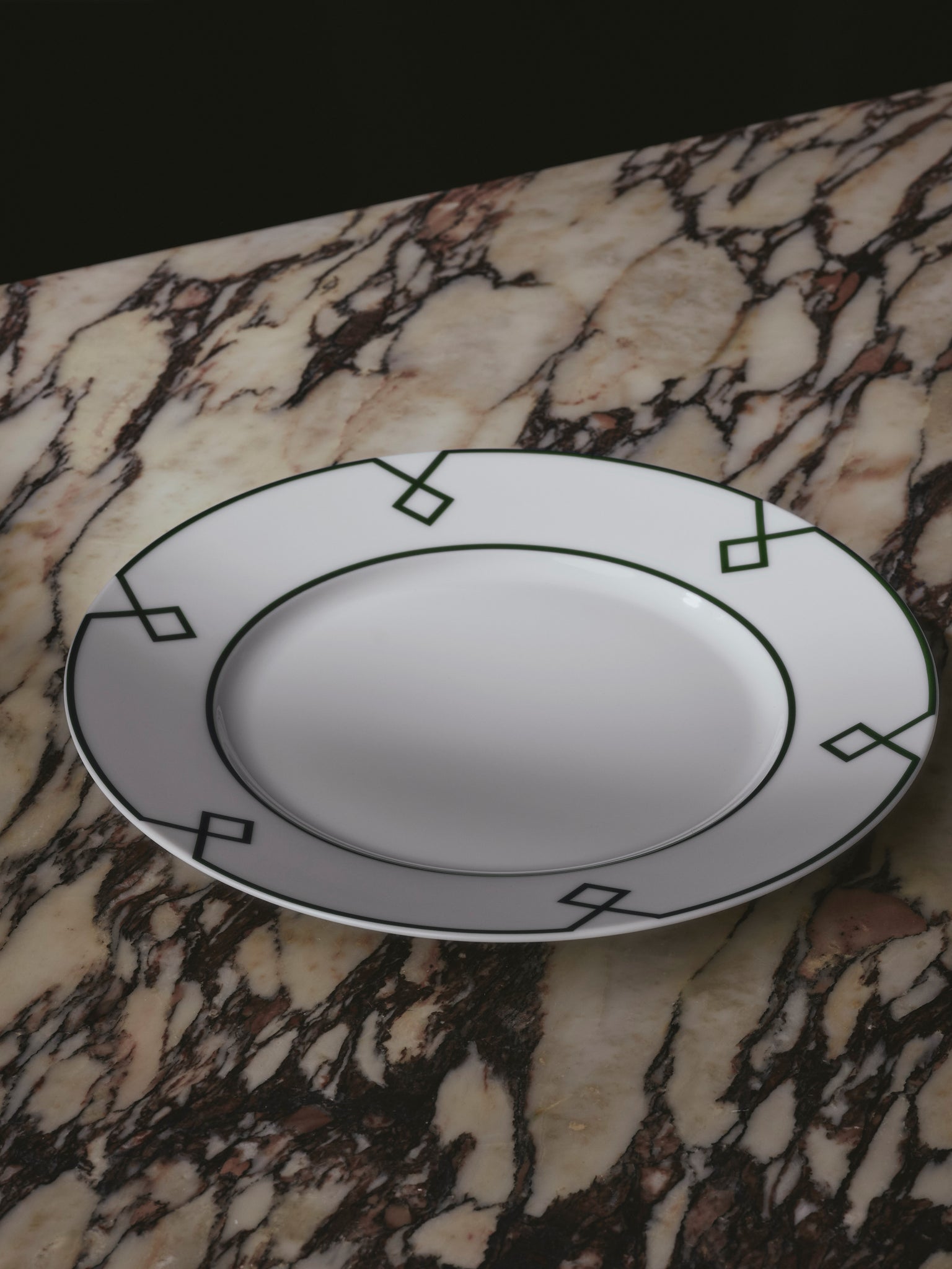 Naples Dinner Plate with Green Geometric Border